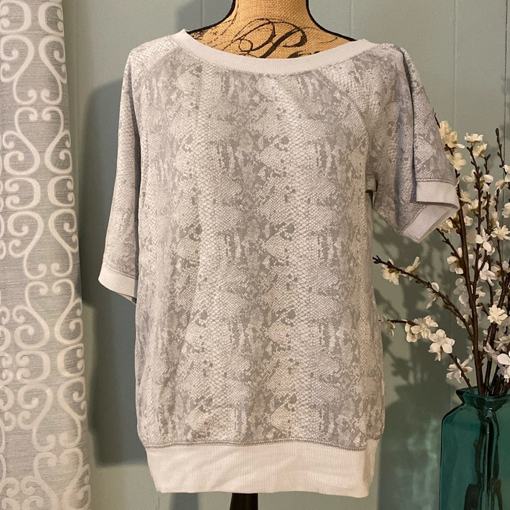 NWT Studio by David Lerner x Evereve Short Sleeve Sweatshirt